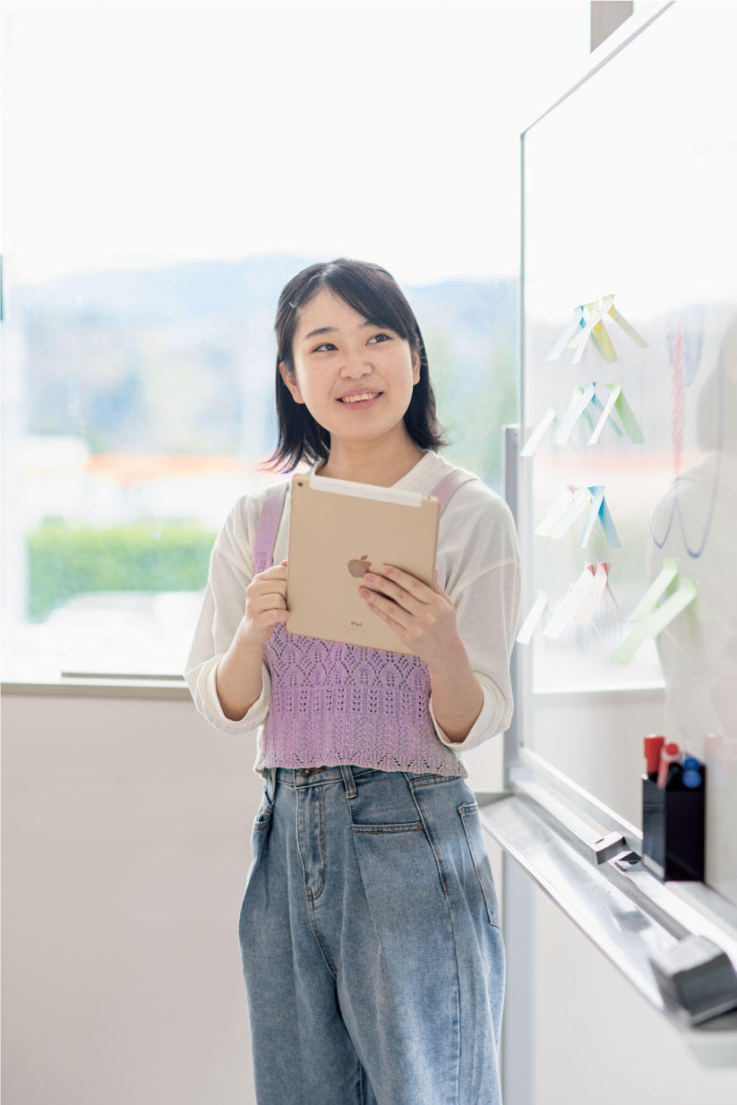 導入 人間関係学科学生.jpg
