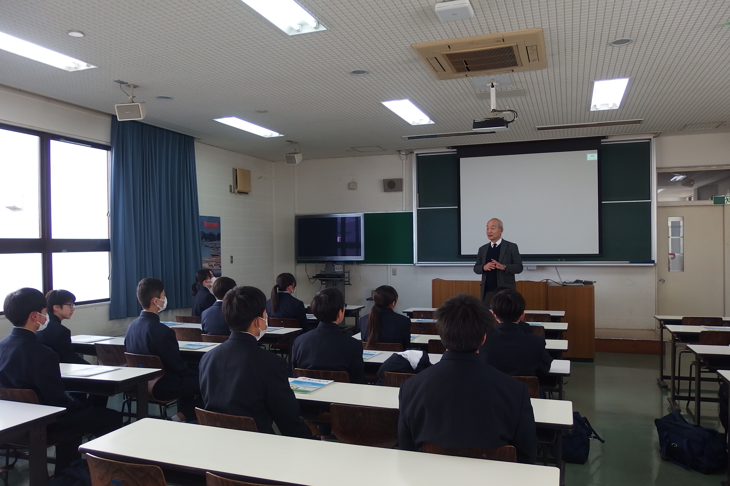 村山市立楯岡中学校2年生が来学しました。