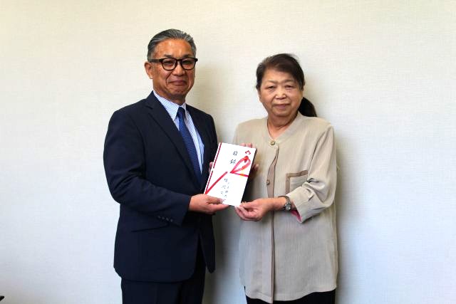 学校法人富澤学園創立100周年記念事業教育奨励金贈呈式