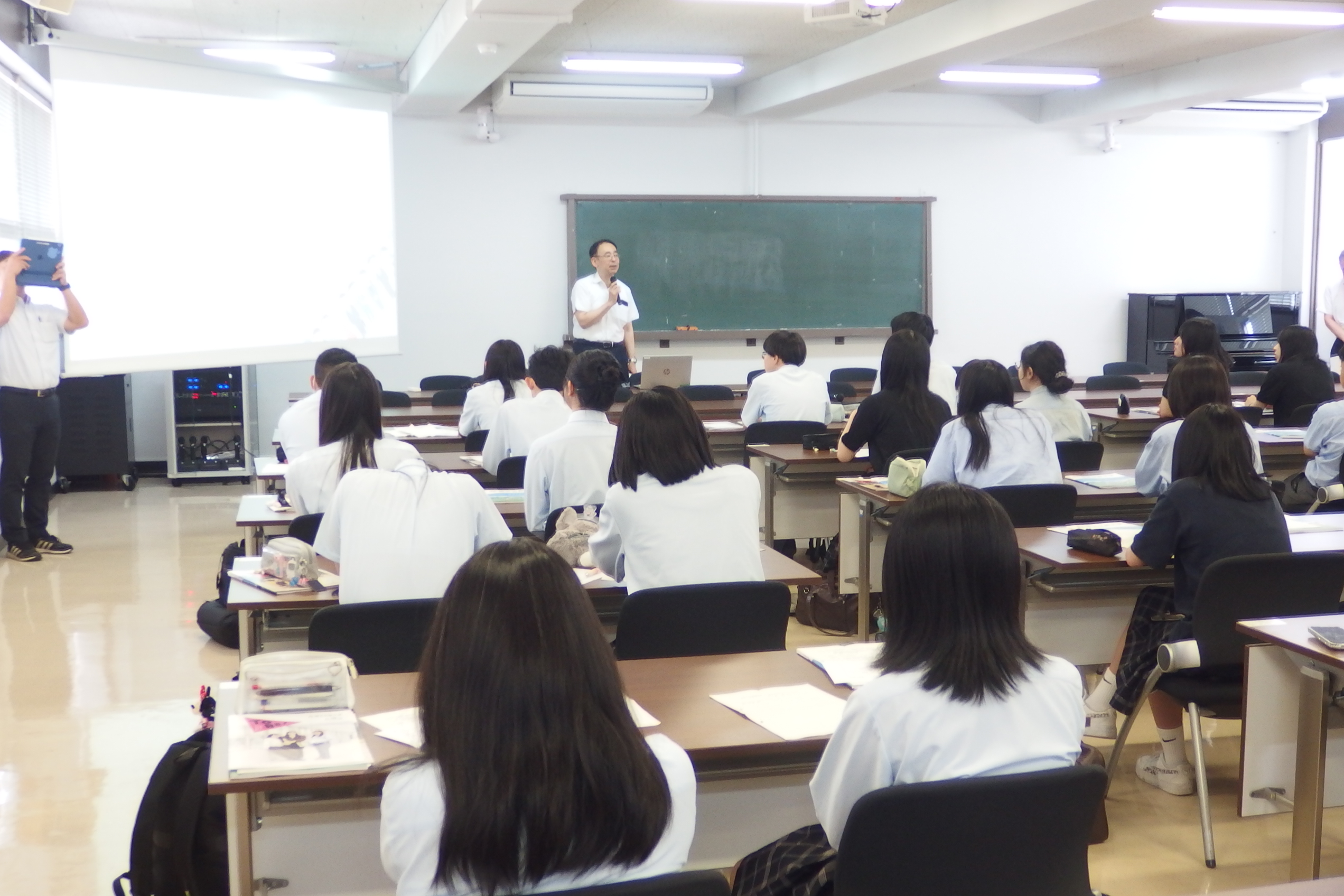 山形県立新庄神室産業高等学校の皆さんが大学見学に来学されました